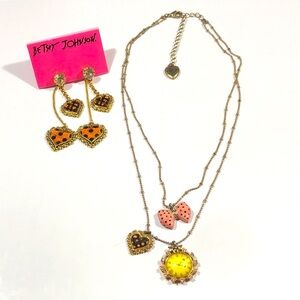 Vintage hearts 💕 ribbon 🎀 ⏰ necklace/earrings